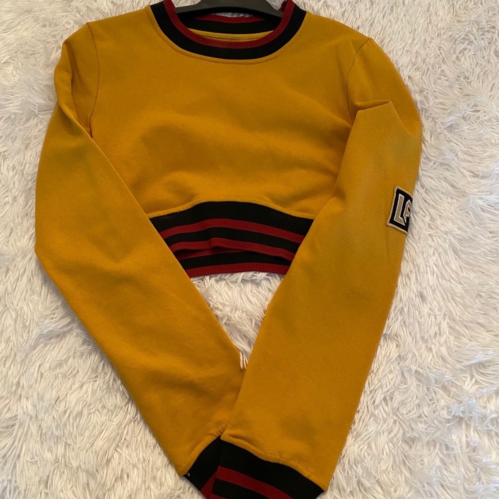 Cropped sweater